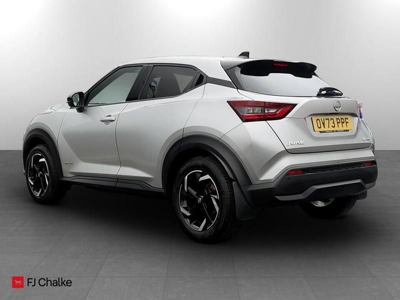 Used Nissan Juke N-Connecta 143 HP (105 kW) 2023 Silver SUV