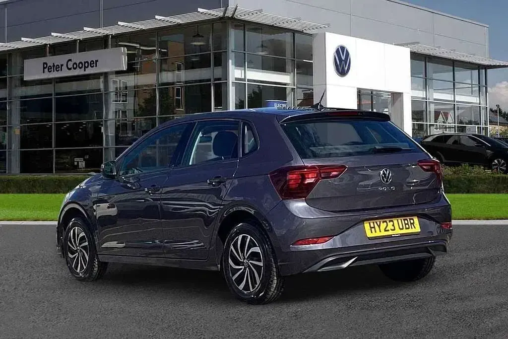 Used VW Polo Life 95 HP (69 kW) 2023 Grey Hatchback
