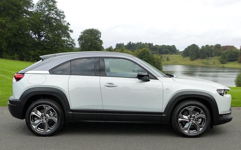 Used Mazda MX30 Makoto 106 kW (145 HP) 2023 White SUV