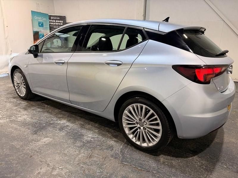 Used Vauxhall Astra Elite 145 HP (106 kW) 2020 Silver Hatchback
