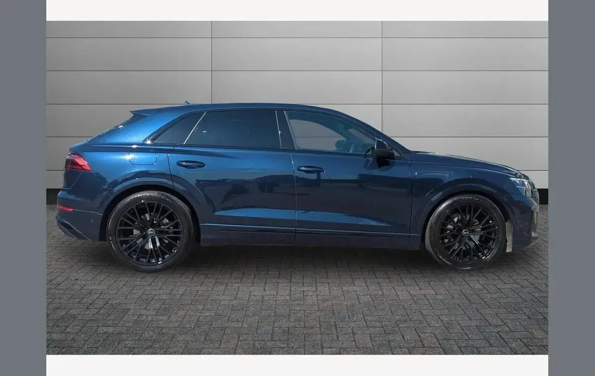 Used Audi Q8 Black Edition 286 HP (210 kW) 2025 Navarra blue SUV