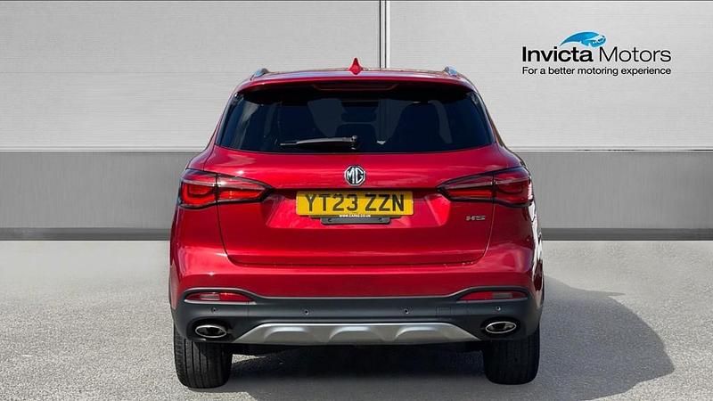 Used MG HS Exclusive 162 HP (119 kW) 2023 Red SUV