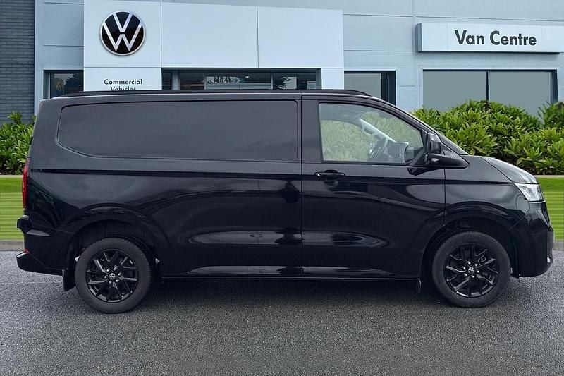 Usado VW Transporter Pro 110 HP (80 kW) 2025 Preto Van