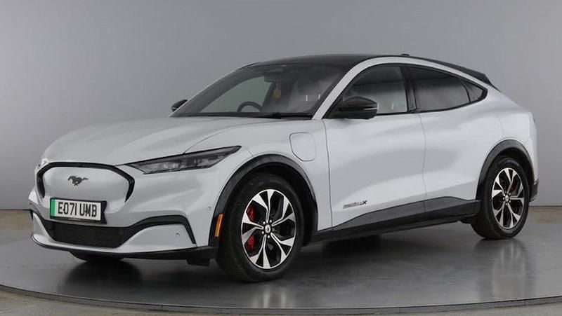 White Used 2021 Ford Mustang Mach-E Extended Range SUV | £22,999 (Fair price) - Image 1/4