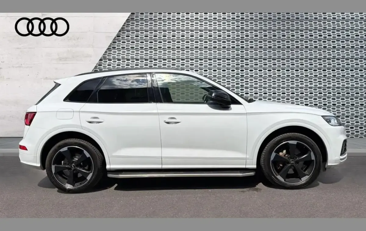 Used Audi Q5 Black Edition 245 HP (180 kW) 2020 White SUV
