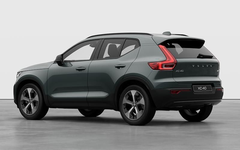 New Volvo XC40 Plus 197 HP (144 kW) 2026 Forest lake SUV