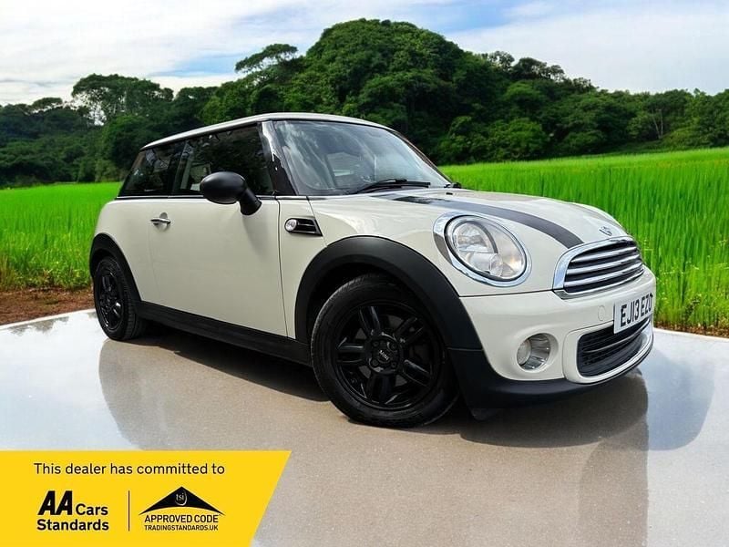 White Used 2013 Mini ONE Hatch Hatchback | £2,295 (Fair price) - Image 1/4