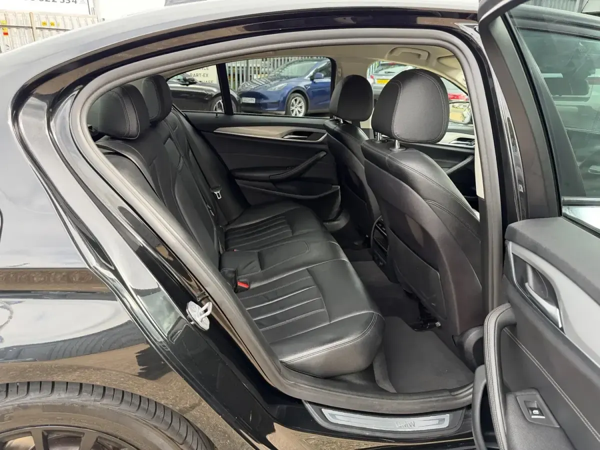 Used BMW 520 Efficient Dynamics 2018 Black Sedan
