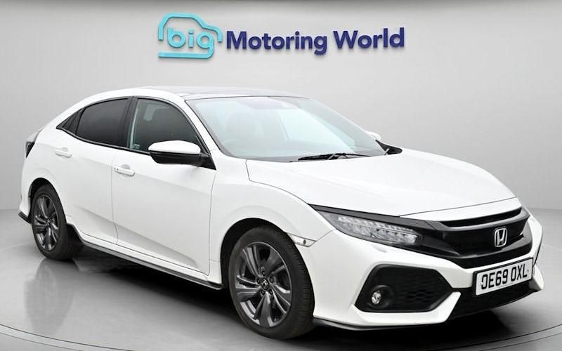 Used Honda Civic Sport Plus 182 HP (133 kW) 2019 White Hatchback