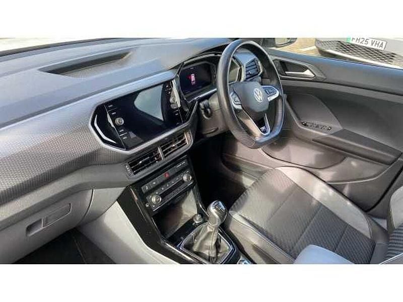 Used VW T-Cross R-line 110 HP (80 kW) 2021 White SUV