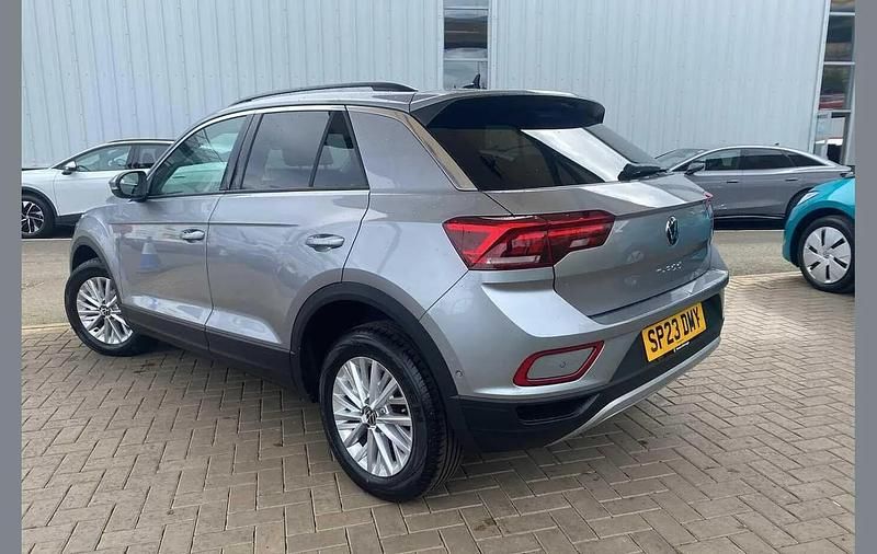 Used VW T-Roc Life 110 HP (80 kW) 2023 Silver SUV