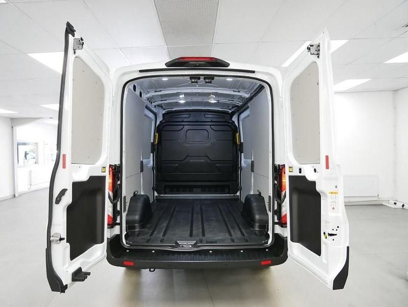 Used Ford Transit Trend 130 HP (95 kW) 2020 White Van