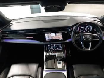 Used Audi Q8 Comfort 286 HP (210 kW) 2020 White SUV