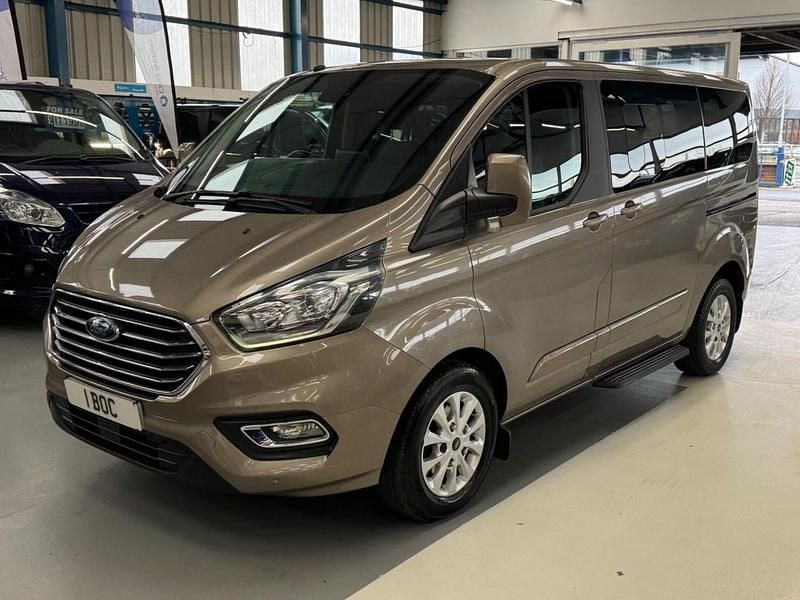 Used Ford Tourneo Titanium 130 HP (95 kW) 2018 Silver MPV