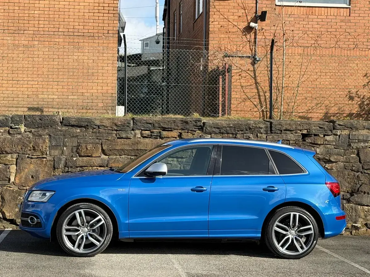 Used Audi SQ5 Comfort 313 HP (230 kW) 2015 Blue SUV