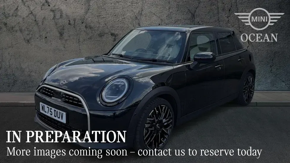 Usado Mini Cooper Hatch 113 kW (154 CV) 2026 Negro Utilitario