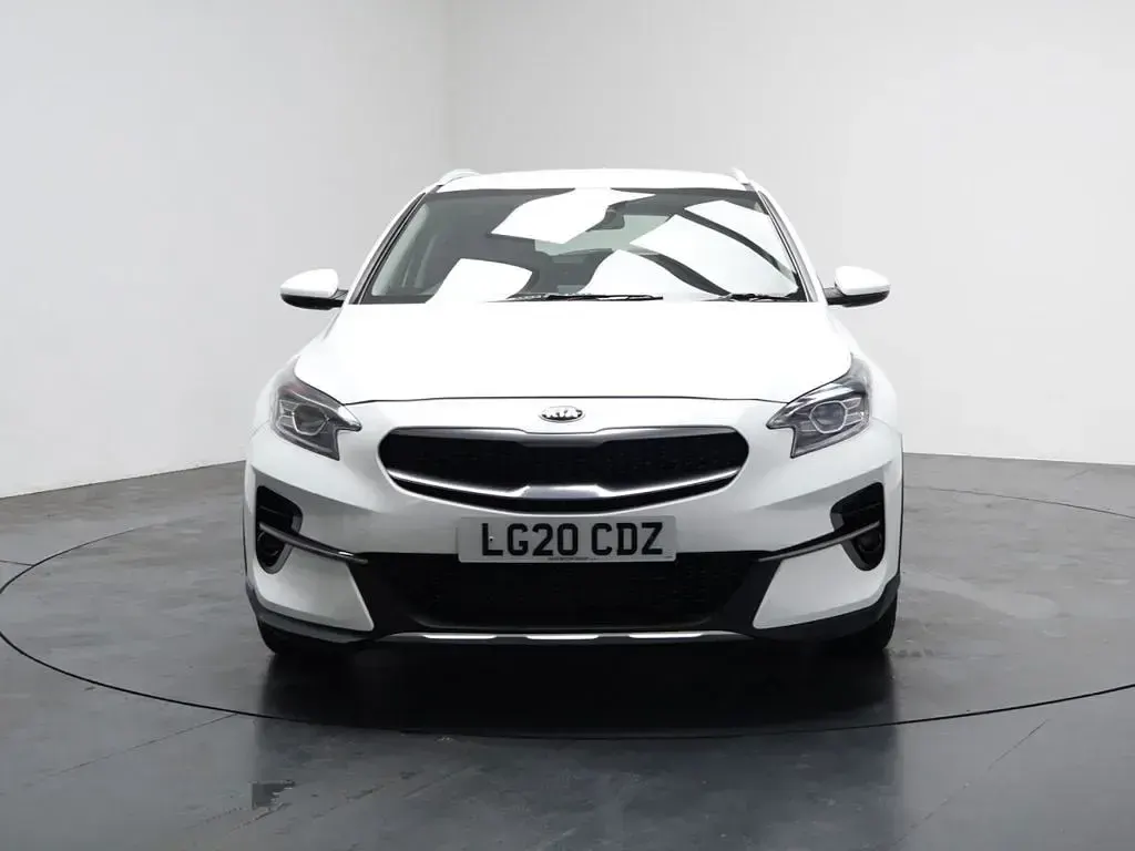 Used Kia XCeed 114 HP (83 kW) 2020 White SUV