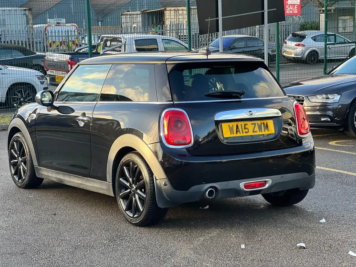 Used Mini Cooper D Hatch 2015 Black Hatchback