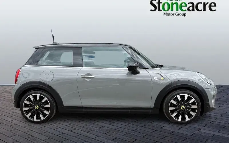 Used Mini Cooper Level 3 135 kW (184 HP) 2023 Hatchback