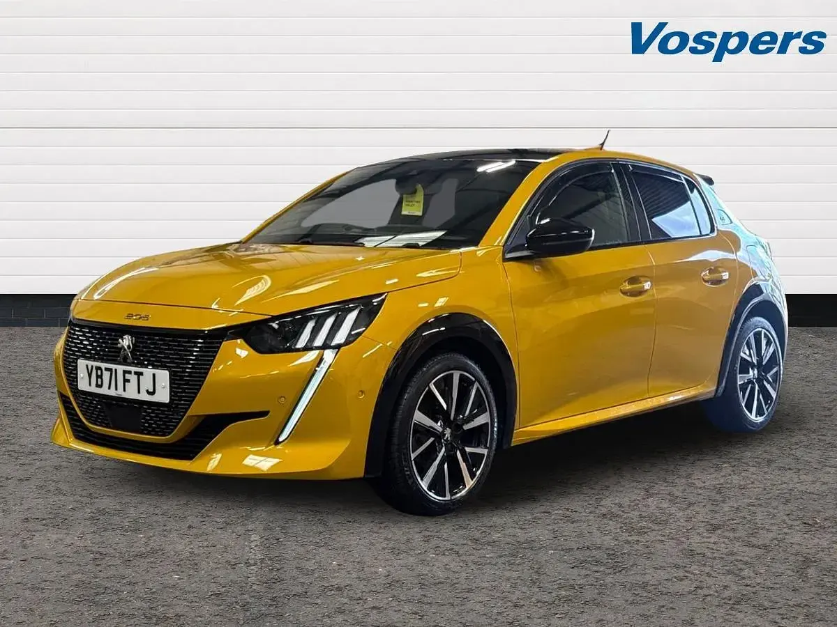 Used Peugeot 208 Premium 128 HP (94 kW) 2021 Yellow Hatchback