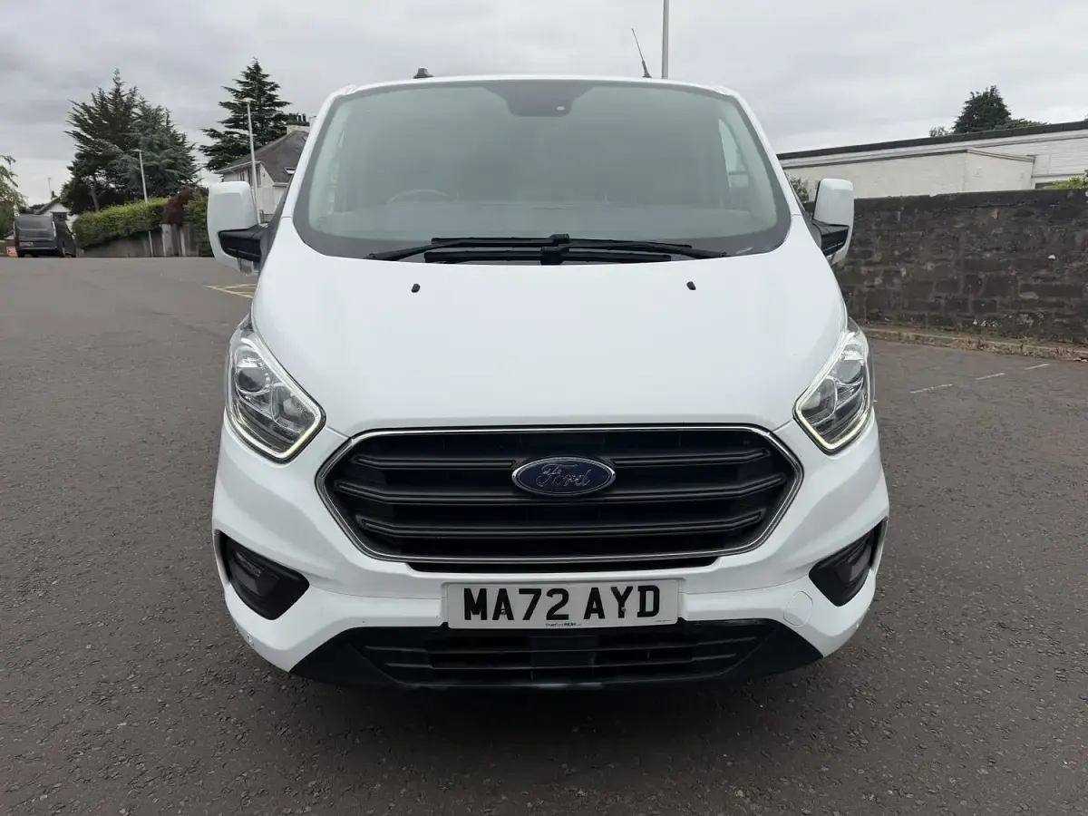 Used Ford 300 Limited 130 HP (95 kW) 2022 White Estate