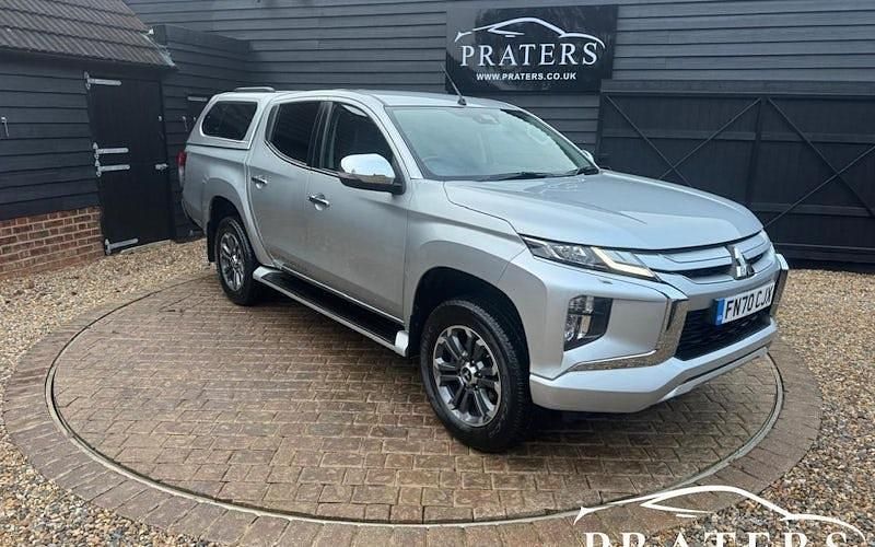 Usado Mitsubishi L200 150 HP (110 kW) 2019 Prateado Pickup