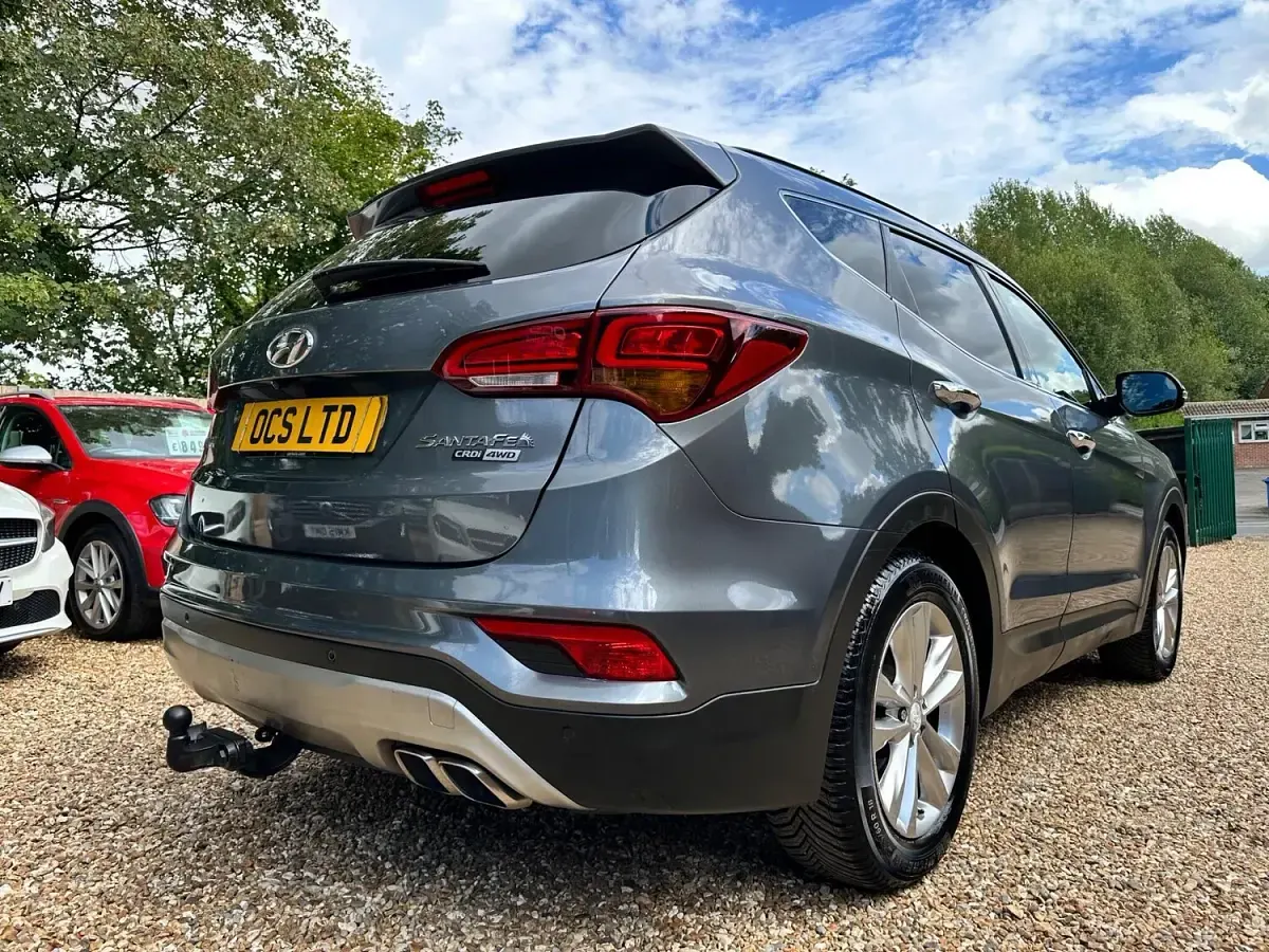 Used Hyundai Santa Fe Premium 200 HP (147 kW) 2017 Silver SUV