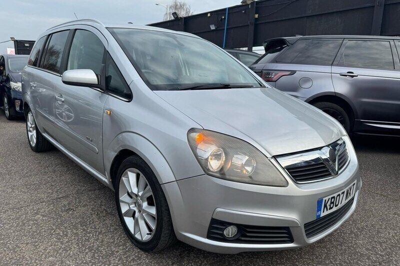 Silver Used 2007 Vauxhall Zafira Design Edition MPV | £1,800 (Fair price) - Image 1/1