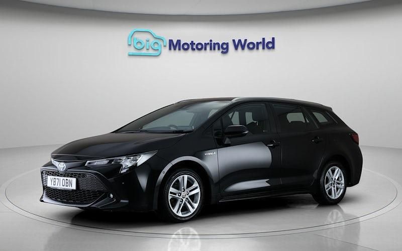 Used Toyota Corolla 122 HP (89 kW) 2022 Black Estate
