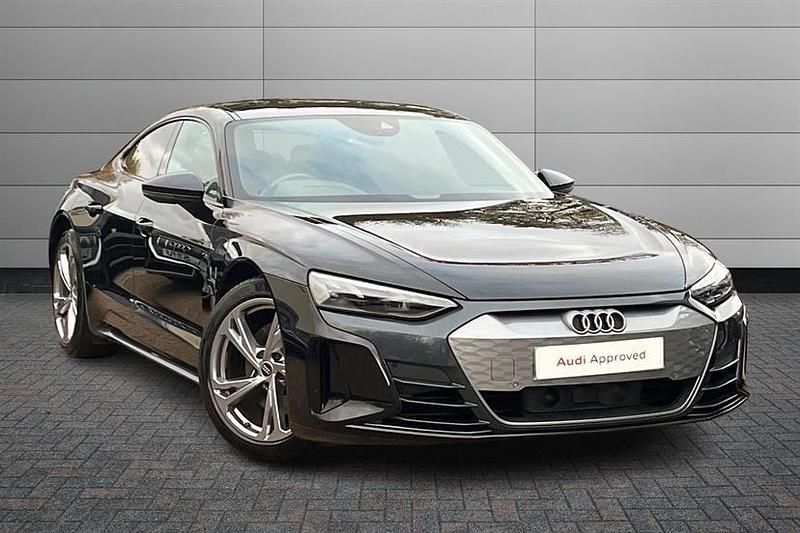 Black Used 2022 Audi e-tron GT quattro Comfort Sedan | £43,470 (Fair price) - Image 1/4