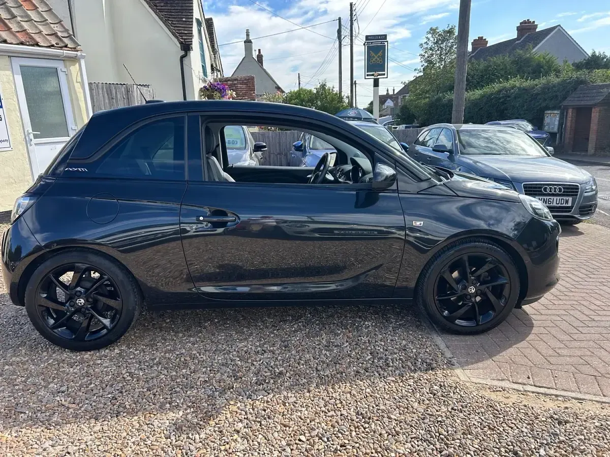 Used Vauxhall Adam S 70 HP (51 kW) 2017 Black Hatchback
