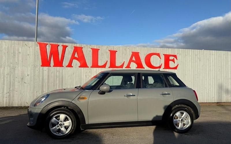 Begagnad Mini Cooper Hatch 136 HK (100 kW) 2017 Halvkombi