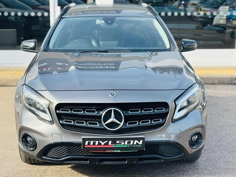 Used Mercedes GLA180 Urban 122 HP (89 kW) 2019 Grey SUV