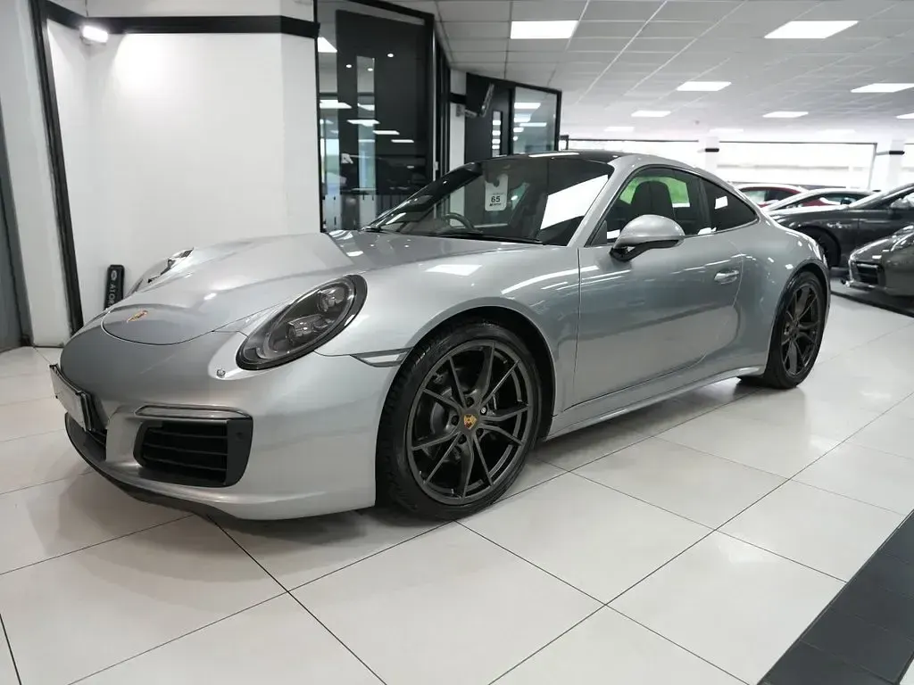 Used Porsche 911 Carrera 4 370 HP (272 kW) 2016 Silver Coupe