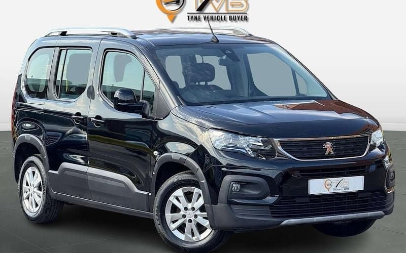 Used 2022 Peugeot Rifter Allure MPV | £10,995 (Good price) - Image 1/3