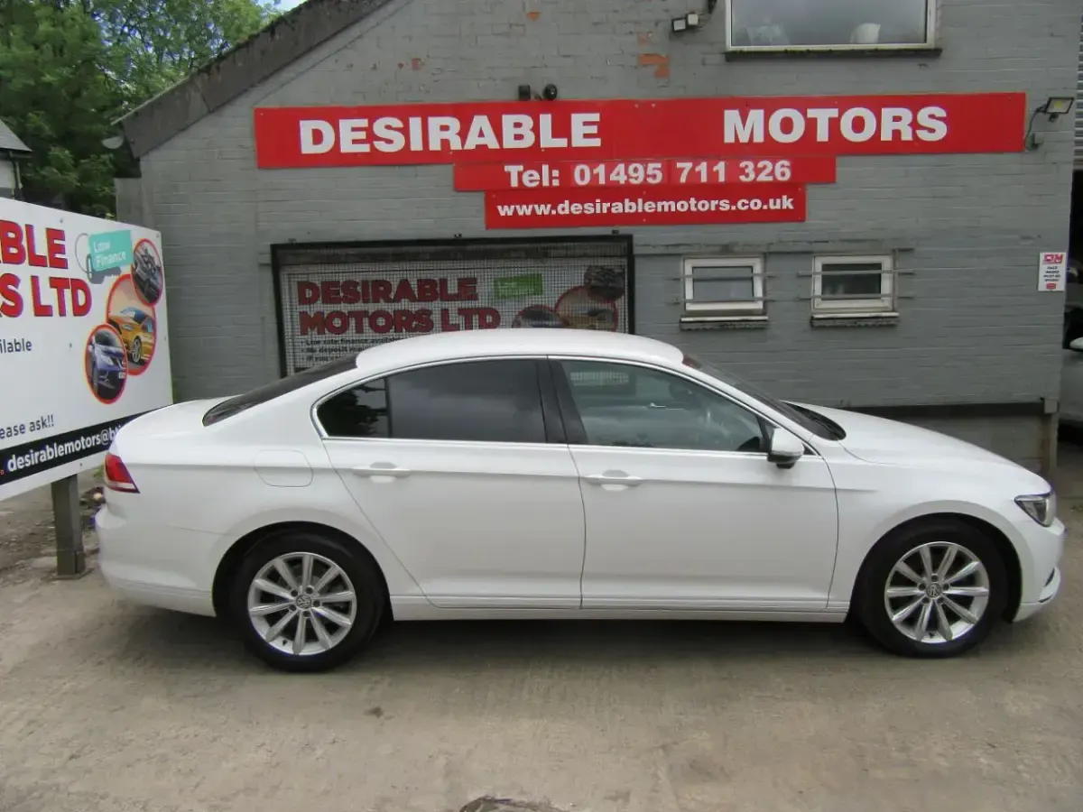 Used VW Passat SE 120 HP (88 kW) 2015 White Sedan