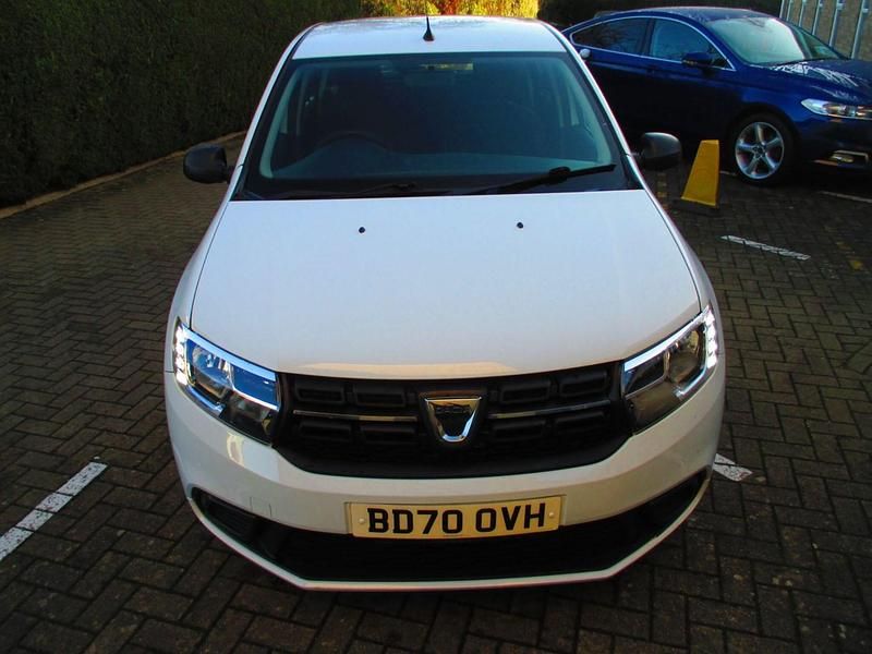 Used Dacia Sandero Essentiel 2020 White Hatchback