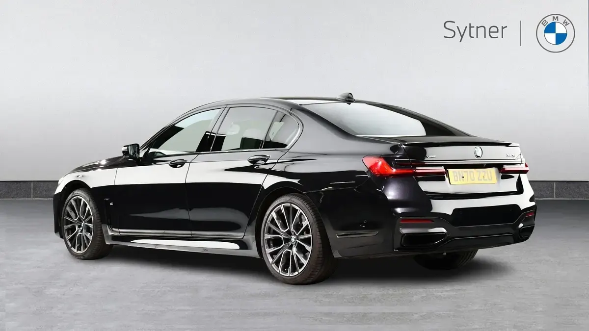 Used BMW 740 M Sport 320 HP (235 kW) 2020 Black Sedan