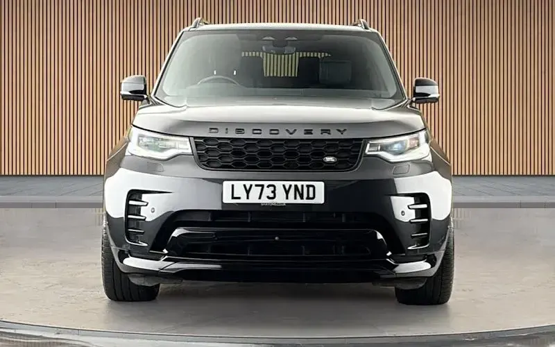 Used Land Rover Discovery 5 HSE Dynamic 300 HP (220 kW) 2024 SUV