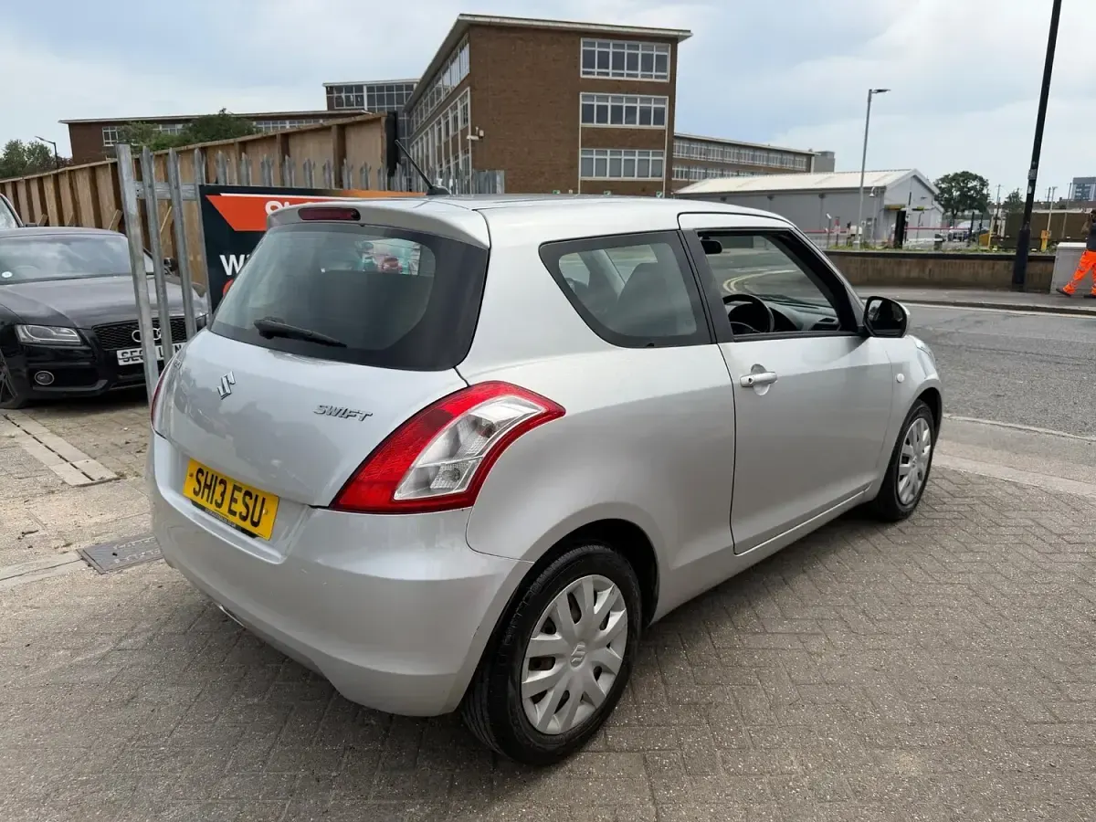 Used Suzuki Swift 2013 Silver Hatchback