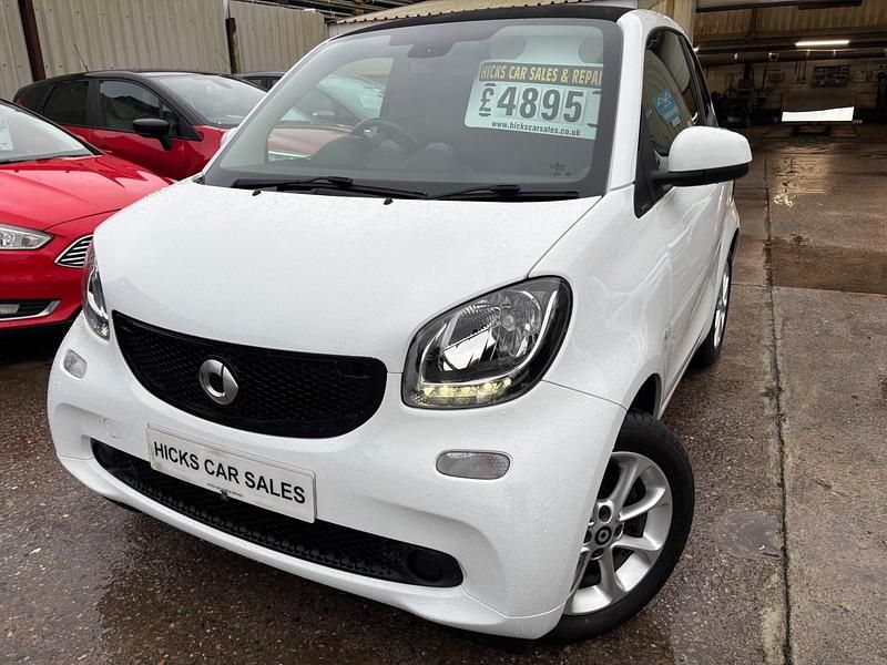 White Used 2017 Smart ForTwo Coupé Passion Coupe | £4,895 (Fair price) - Image 1/4