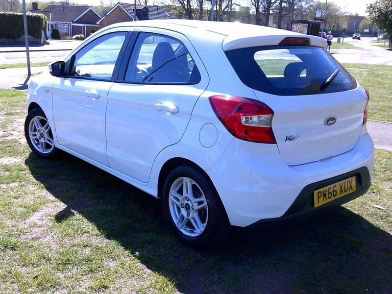 Usado Ford Ka Plus Zetec 2016 Branco Citadino