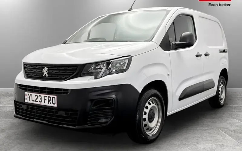 Used Peugeot Partner Premium 102 HP (75 kW) 2023 White MPV