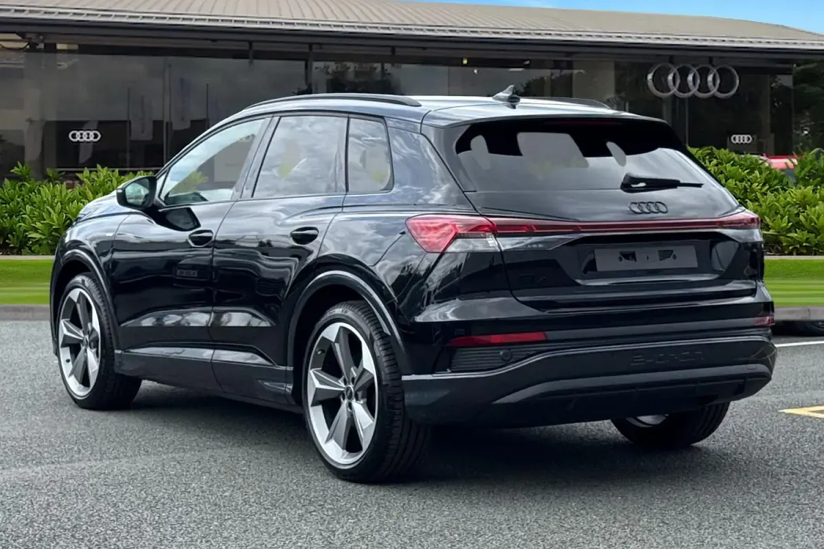 New Audi Q4 e-tron Black Edition 150 kW (204 HP) 2026 Black SUV