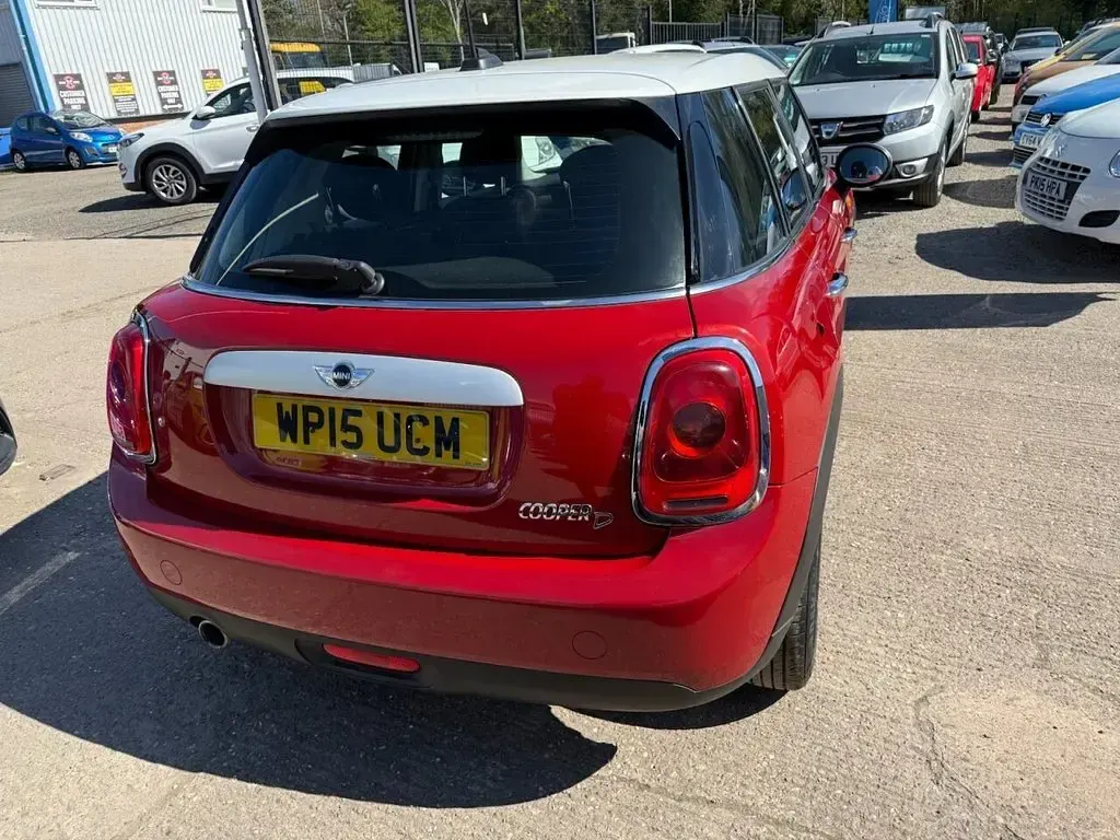 Used Mini Cooper D Hatch 116 HP (85 kW) 2015 Red Hatchback