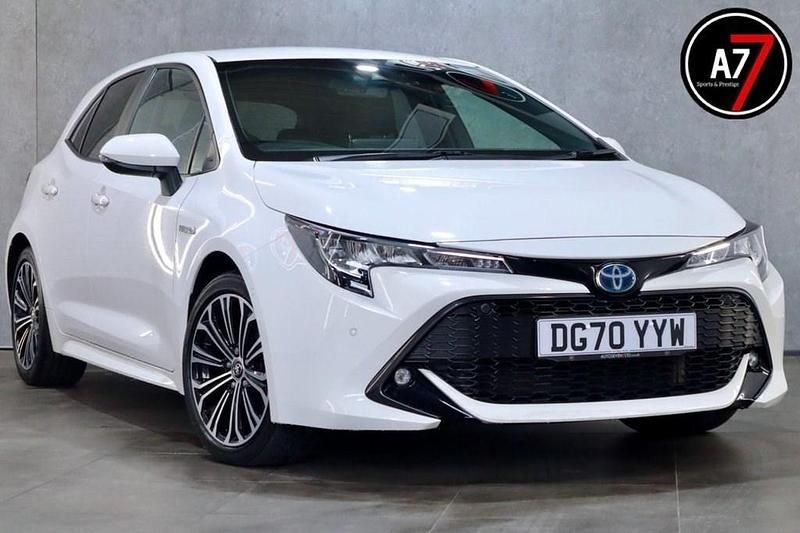 White Used 2020 Toyota Corolla Design Hatchback | £16,490 (Fair price) - Image 1/4