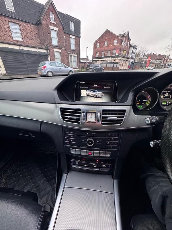 Used Mercedes E300 SE 231 HP (169 kW) 2015 Black Sedan