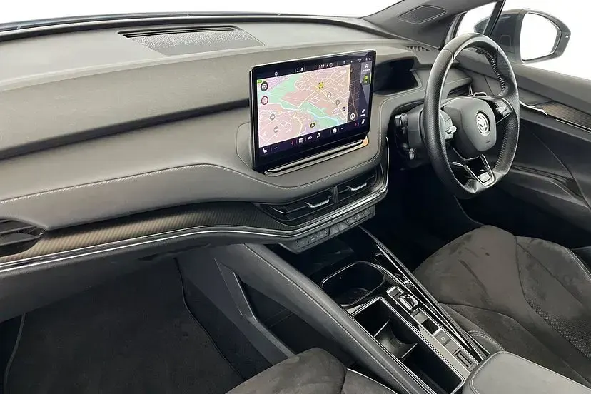 Used Skoda Enyaq iV SportLine 194 kW (265 HP) 2022 White SUV