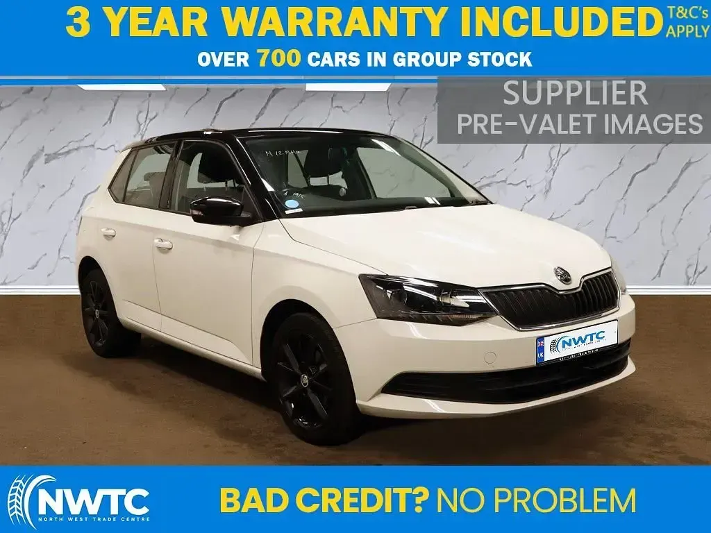 Used Skoda Fabia Colour Edition 90 HP (66 kW) 2016 White Hatchback