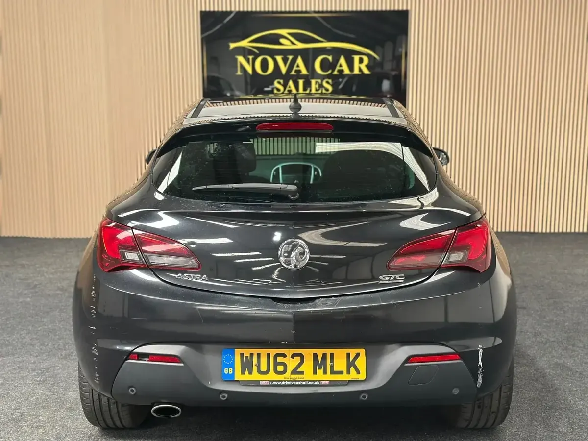 Used Vauxhall Astra GTC SRi 2012 Black Hatchback